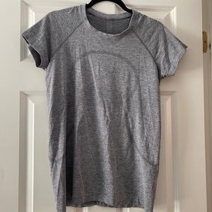Lululemon swiftly tech short sleeve size 10